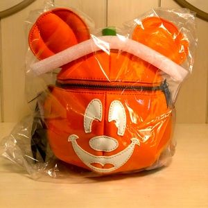 Disney Loungefly glow in the dark Mickey Pumpkin crossbody bag 🎃🎃 halloween!